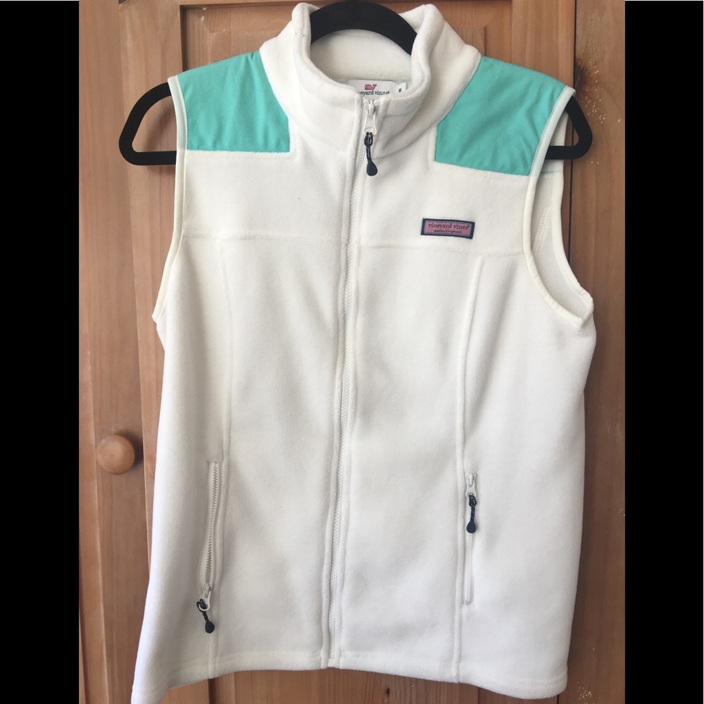 Women’s Vineyard Vines polyester vest